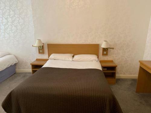 Waterford Lodge Hotel
