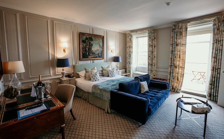 The George Hotel