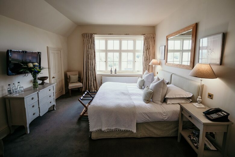The George Hotel