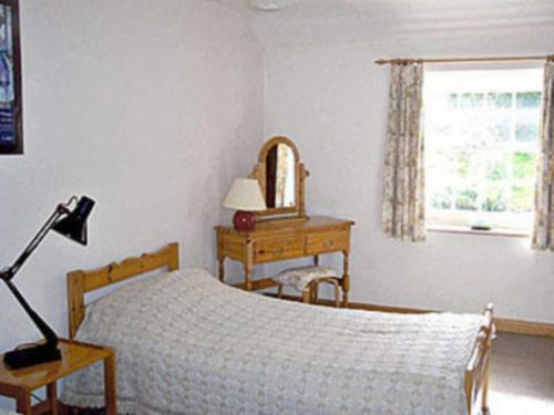 2 Farfield Cottages