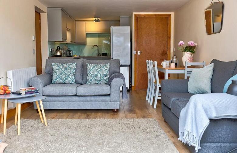 Howgills Guest House & Apartments