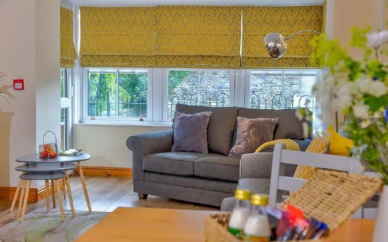Howgills Guest House & Apartments