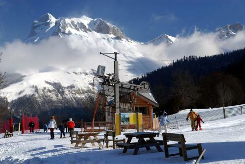 Chalet Dans Village