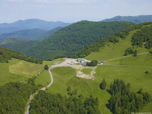 Chalet Rouge Gazon