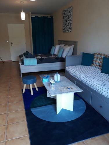 Hostal H�tes De L'isle