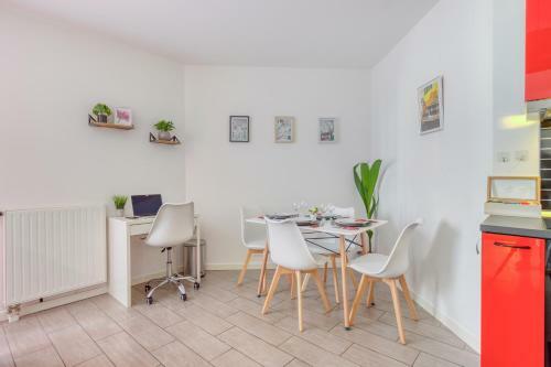 Au Calme. Apartment With Free Parking
