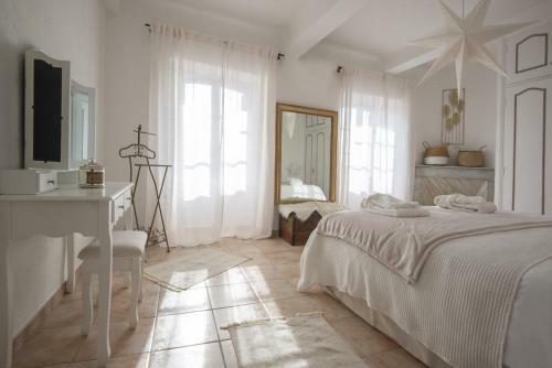 Apartamentos Mas Roseland