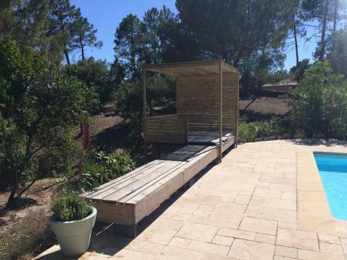 Hostal A L'or�e Du Bois