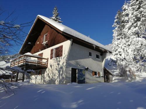 Maison Ambiance Chalet Au Pied Du Charma