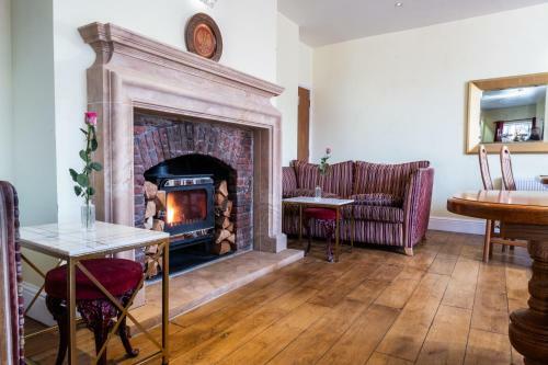 Hostal The Tudor Rose Hotel