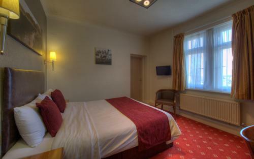 Hotel Royal Inn By Good Night Inns