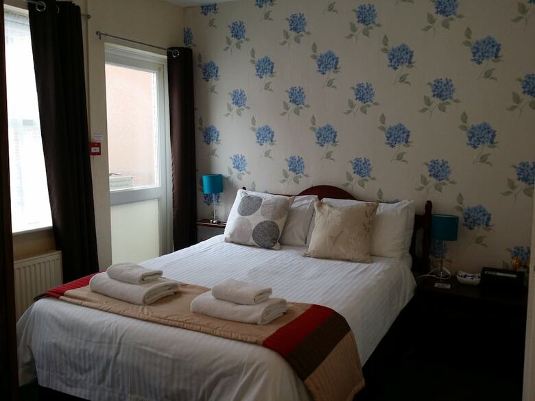 Hostal The Beach House