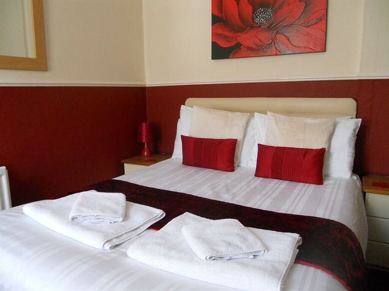 Hostal All Seasons Guest House