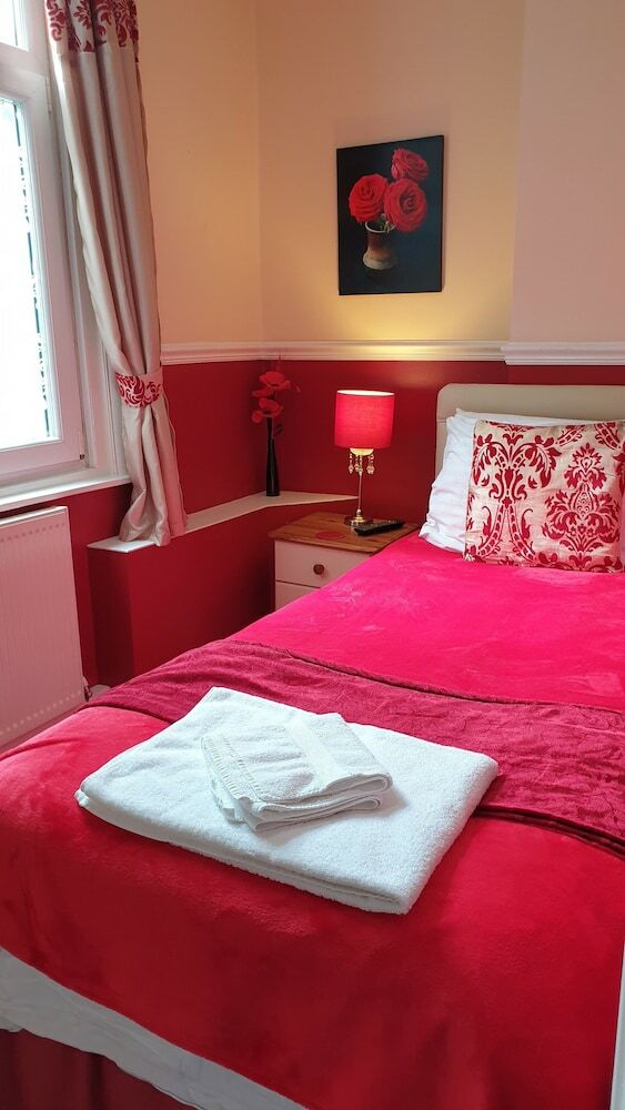 Hostal All Seasons Guest House