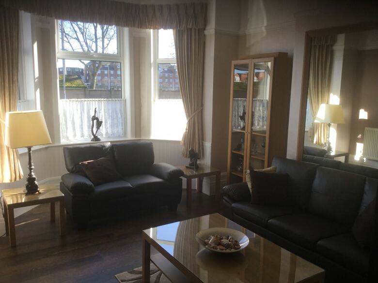 Hostal Beaumont House