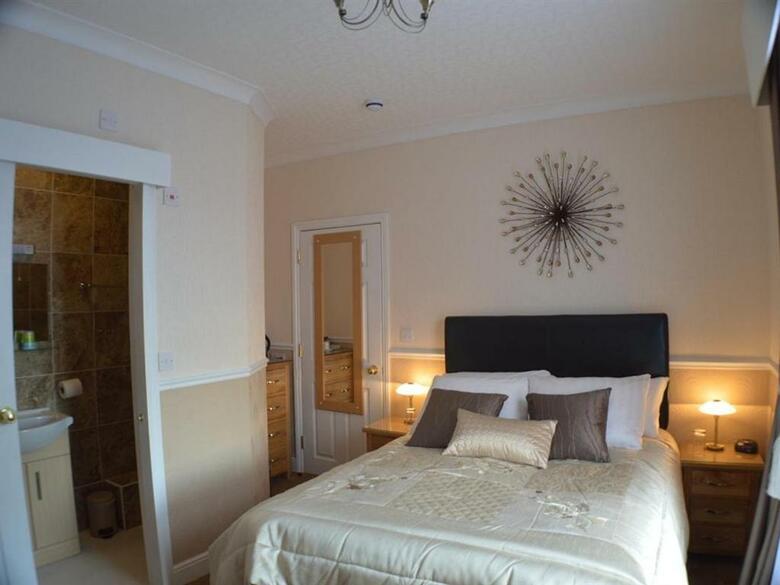 Bed & Breakfast The Marlborough Guest House