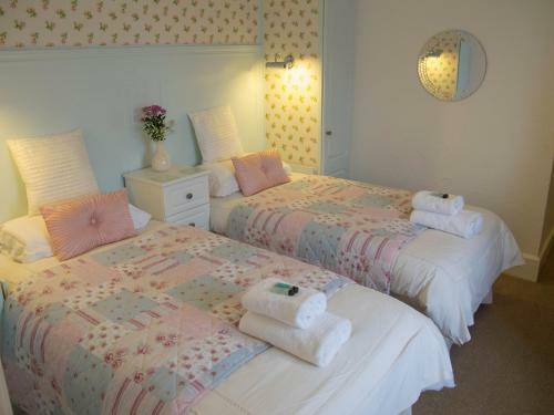 Hostal The White Lodge