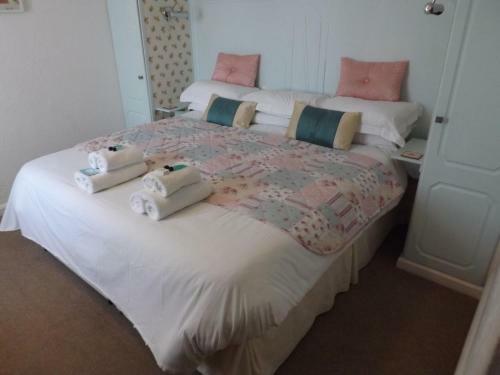 Hostal The White Lodge