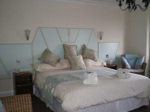 Hostal The White Lodge