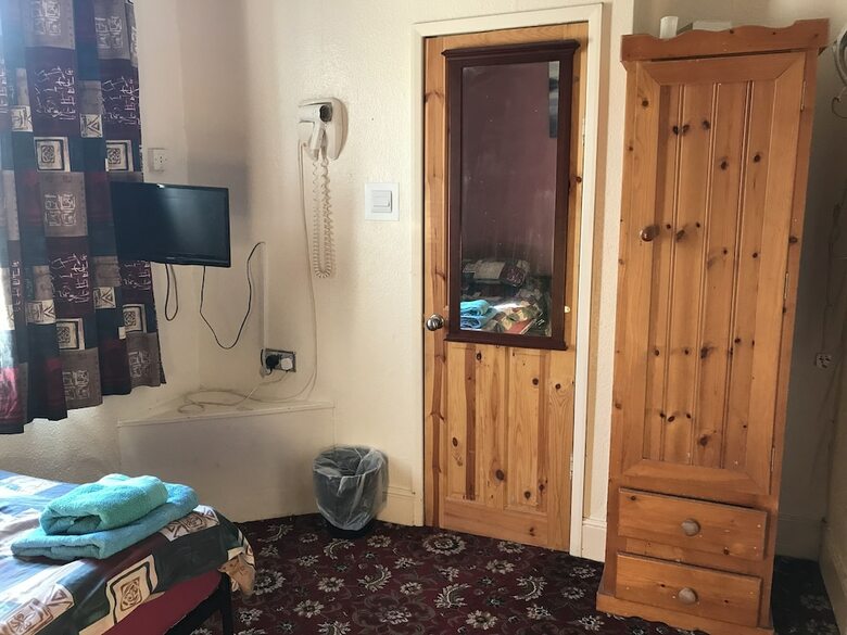 Hostal Fawlty Towers
