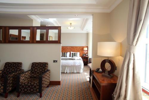 Pier Hotel