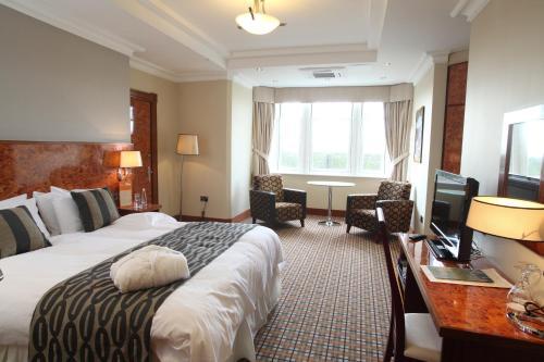Pier Hotel