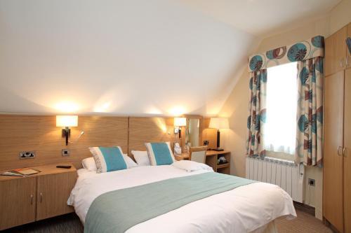 Pier Hotel