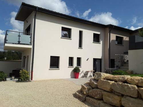 Bed & Breakfast Villa'vi Lyon Est Chambres D'h�tes