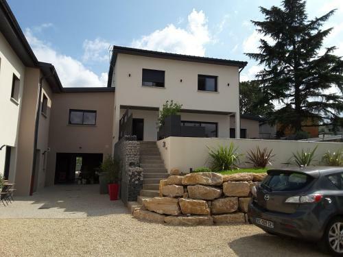 Bed & Breakfast Villa'vi Lyon Est Chambres D'h�tes