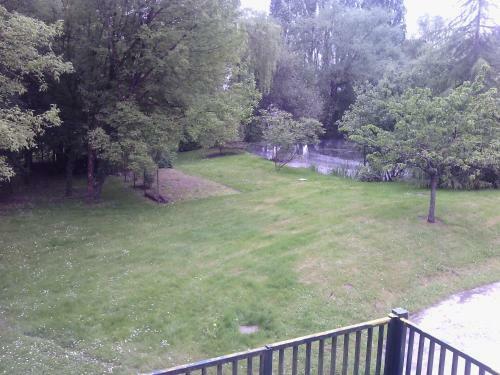 Chambre Ind�pendante Dans Un Parc