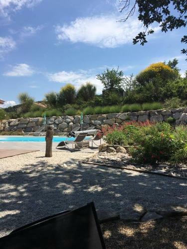 Hostal A L'ombre Du Ventoux