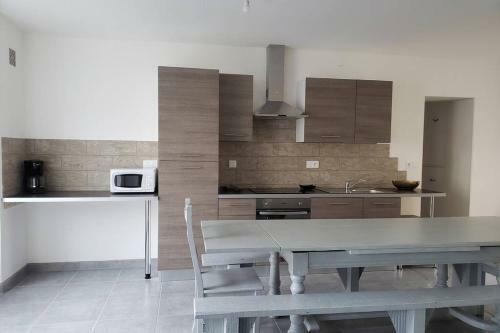 Maison Chaleureuse Avec Parking Gratuit Sur Place