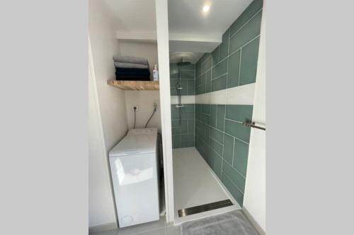 La Myst�rieuse Maison Du Robimouth