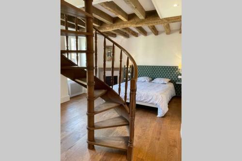 La Myst�rieuse Maison Du Robimouth
