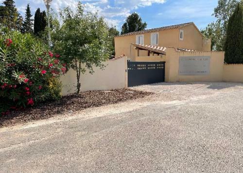 Maison � Saint-r�my-de-provence