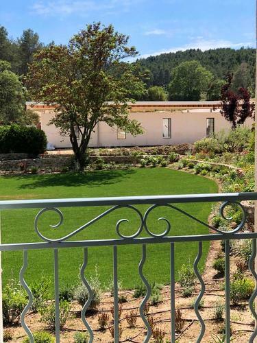 Hotel Domaine De Valmouriane