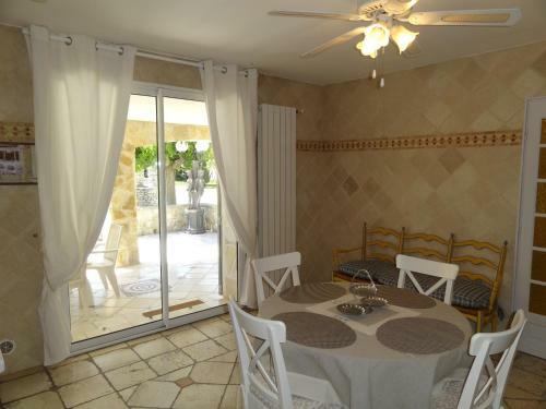 Apartamento Locations Des Alpilles