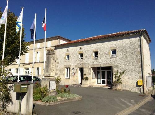 Bed & Breakfast Les G�tes Du Vigneron Et Cd'h