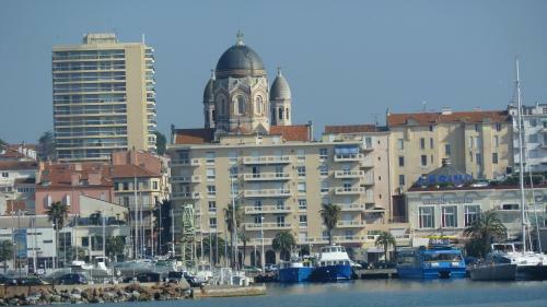Apartamento Duplex, 2p, Large Vue M�diterran�e/garage