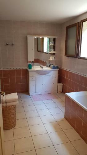 Saint Raphael - Appartement Dans Villa Au Calme � Valescure