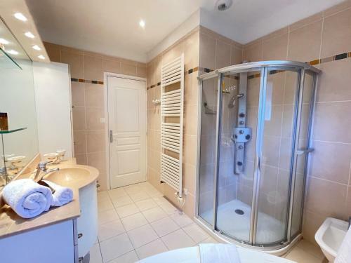 Villa Thalassa Yourhosthelper