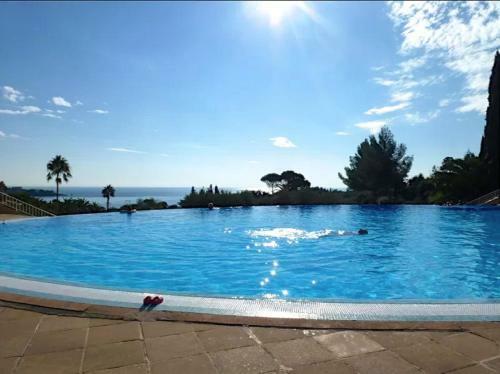 Villa Garden Level With Sea View For 6 People