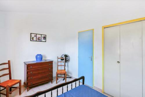 Appt With Pool-balcony-near The Beach