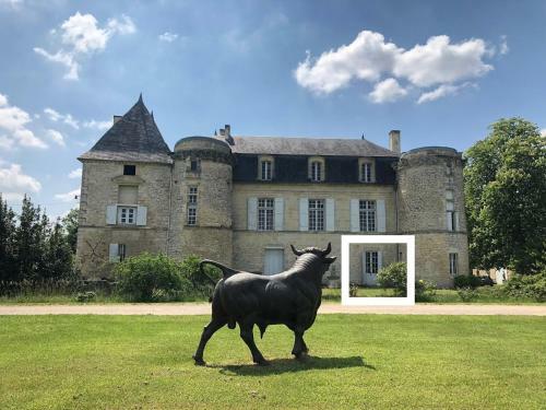 Bed & Breakfast La Chambre Bleue Du Ch�teau de Lescours � Saint-�milion