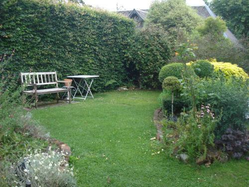 Hostal Au P'tit Jardin