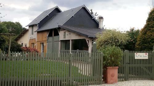 Hostal Au P'tit Jardin