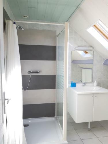 Hostal Village De Vie