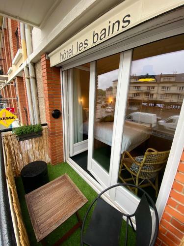 Hotel H�tel Les Bains