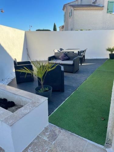 Maison Avec Jardin � 15 Min Des Plages