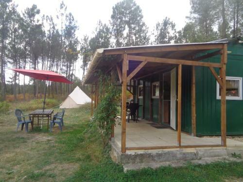 Cuckoo Lake Forest Cabin